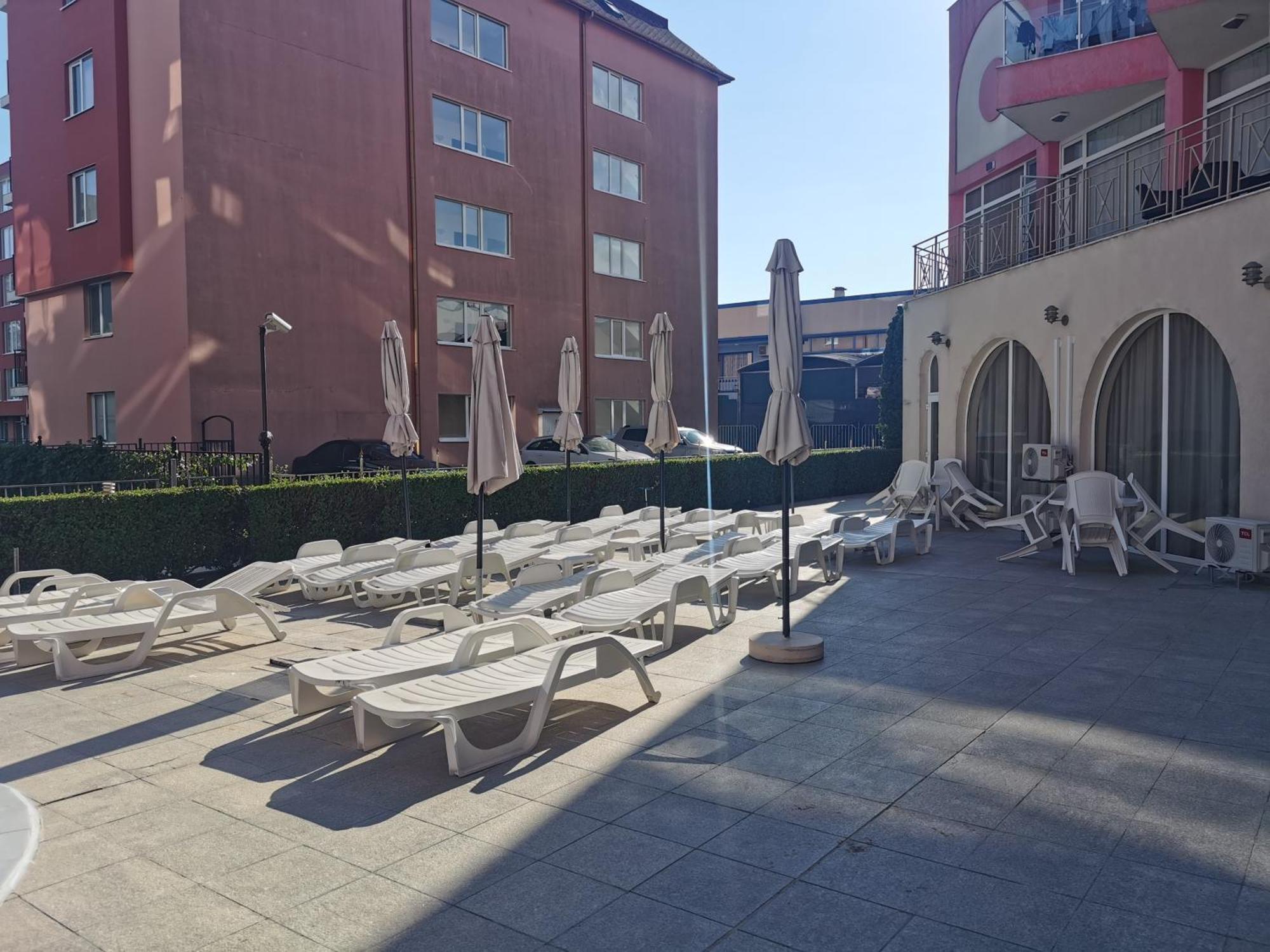 Rose Garden Omax Apartments Σάνι Μπιτς Εξωτερικό φωτογραφία